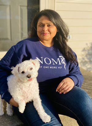 Uzma Manzoor And Dog Dvm24